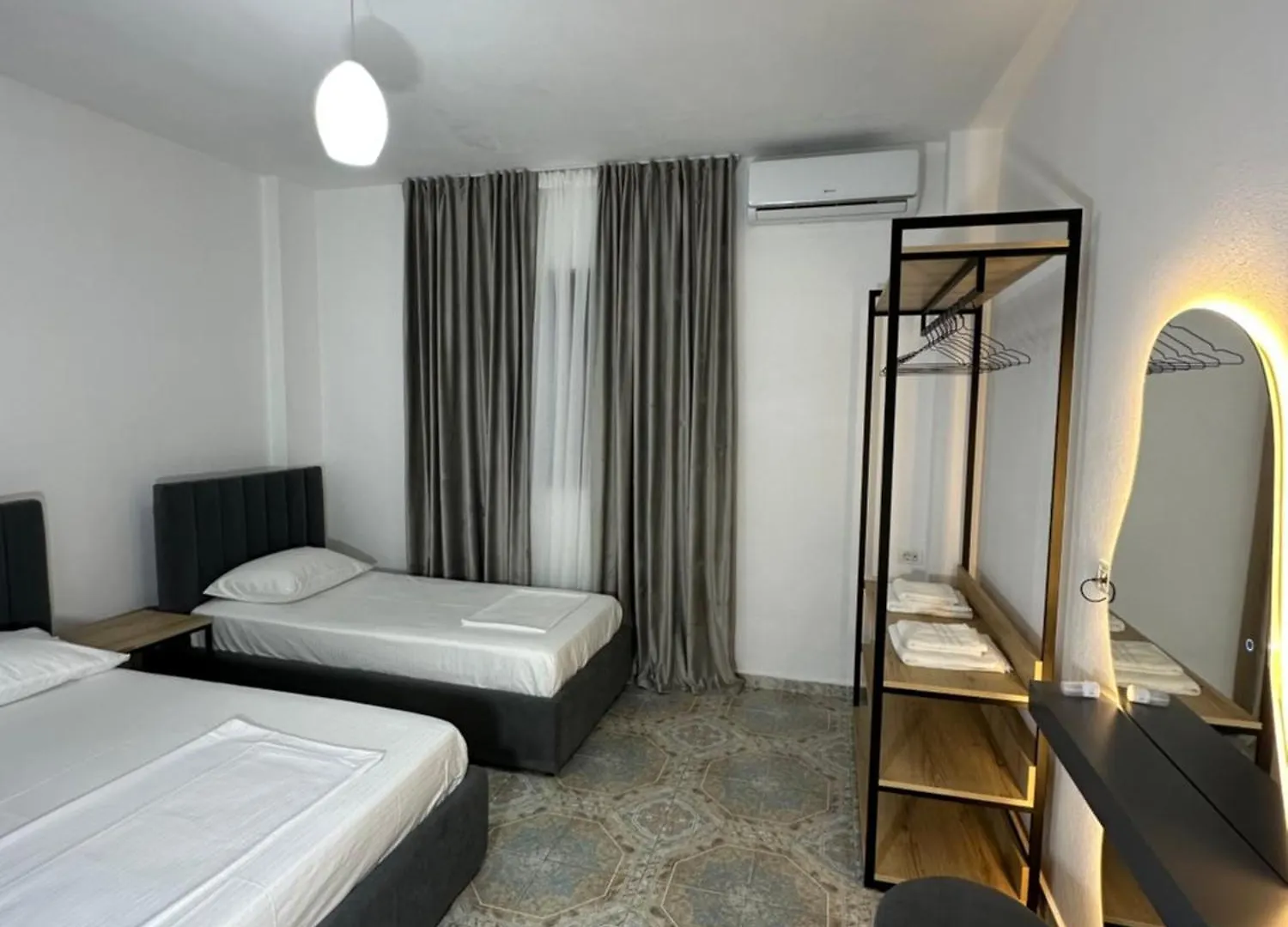 Guesthouse Xhuliano Ksamil 0*,  Albania